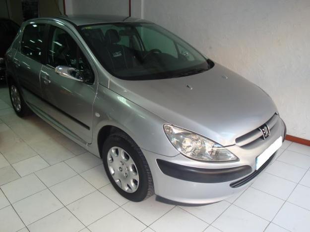 PEUGEOT 307 1.6 XR 5p. - 3.500 €