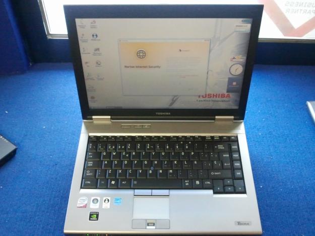 Toshiba Tecra M10 Intel Core 2 Duo vPro 2.26GHZ4GB