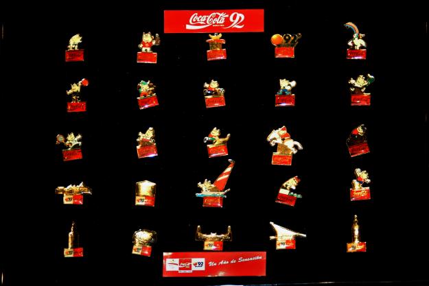 25 pins de coca-cola de las olympiadas de barcelona 1992 + un pin del cobi de plata