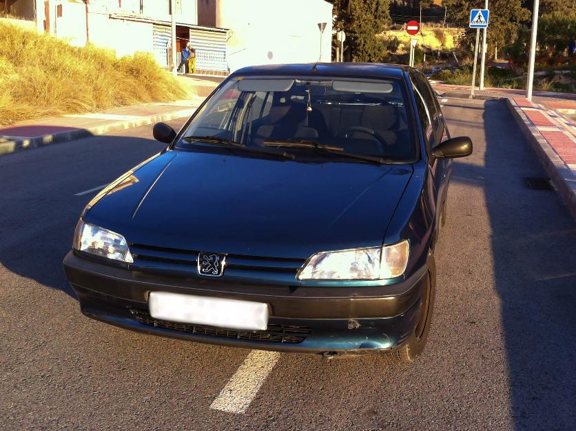 Peugeot 306, año 1995 1.6 gasolina 90cv. 131.000KM