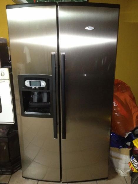 Se vende frigorifico americano whirlpool