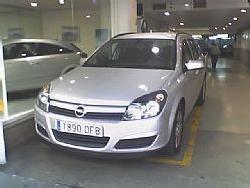 Venta de coche Opel Astra Sw 1.7 Cdti Enjoy 100cv '04 en Barcelona