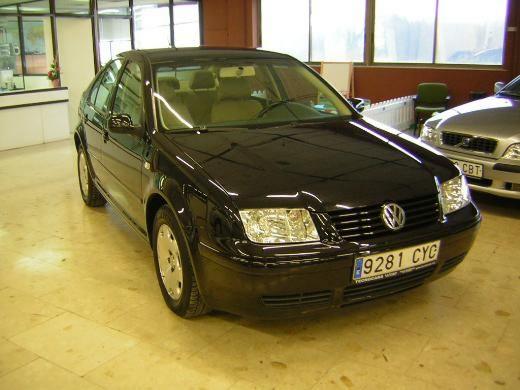 VOLKSWAGEN BORA 1.9 TDI CONCEPTLINE