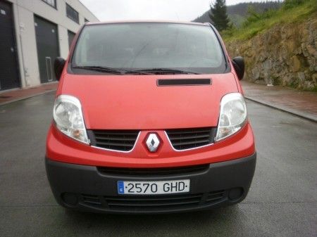 RENAULT TRAFFIC 2.0 COMBI 9 PASSENGER - Vizcaya