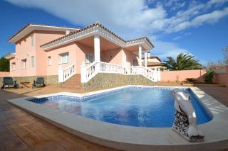 Villa : 8/8 personas - piscina - miami playa  tarragona (provincia de)  cataluna  espana