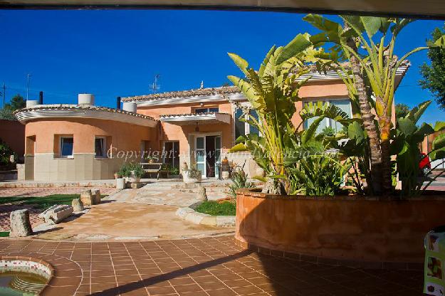 Chalet en venta en Alberic, Valencia (Costa Valencia)