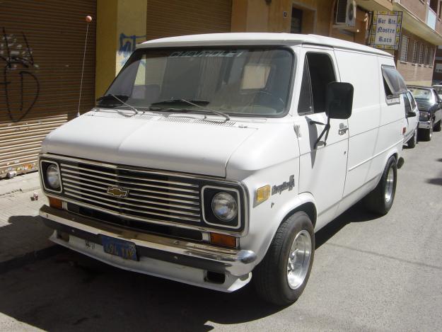 SE VENDE CHEVROLET  SPORT VAN 1977