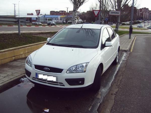 FORD Focus 1.6 GHIA 4p.