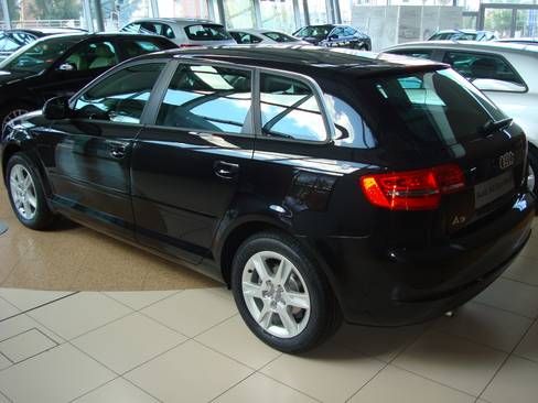 Audi A3 Sportback 1.6 TDI DSG, Nuevo, Varios colores