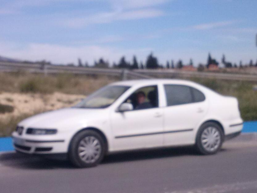 seat toledo 2002 se vende