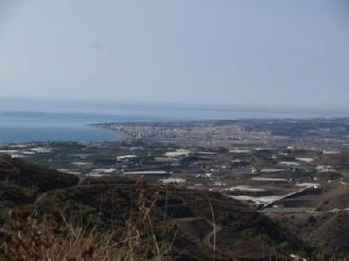 Terreno se vende en Sayalonga, Axarquia