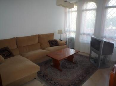 Apartamento duplex con 3 dormitorios se alquila en La Linea de la Concepcion, Costa del Sol, Campo de Gibraltar