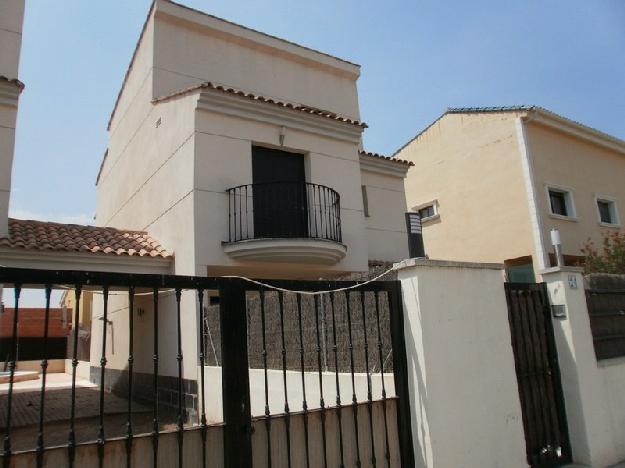 Casa adosada en Pobla de Vallbona (la)