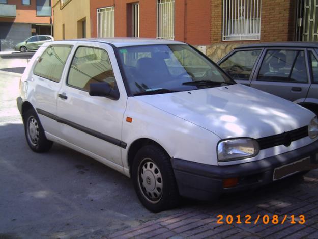 En venta Golf 1.6 3p  de 1995 con 172.000kmts por 1.500€ en Terrassa