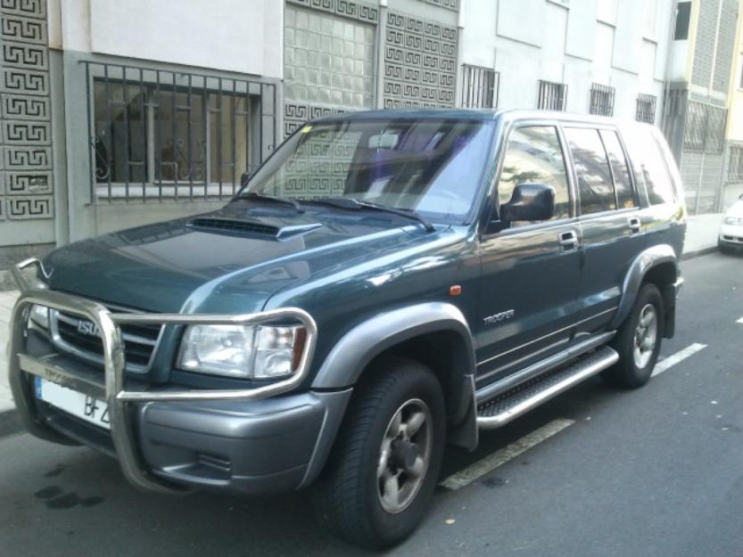 Isuzu Trooper 3.0 TDI. Sólo 83000 kmts. 6000 €