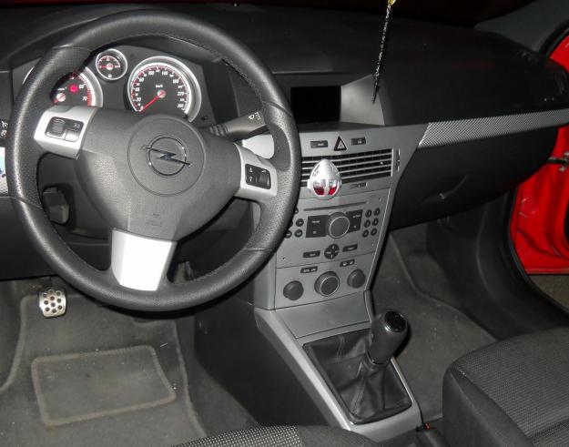 OPEL ASTRA GTC SPORT 1600 110cv