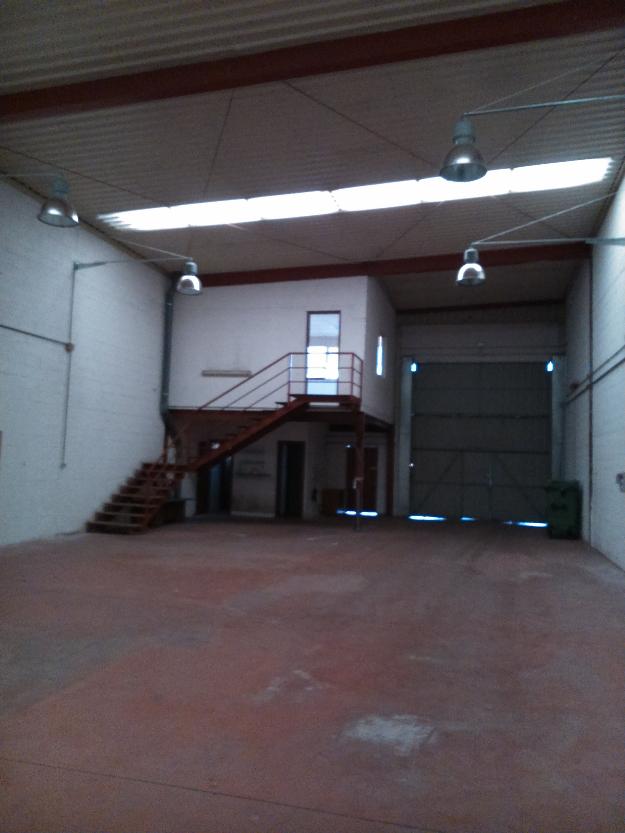 Se alquila nave industrial, p.i. sta. ana, rivas