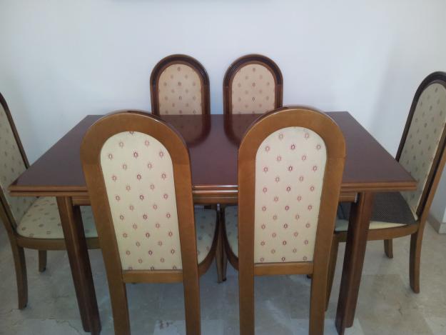 Vendo mesa de comedor de madera de haya + 6 sillas