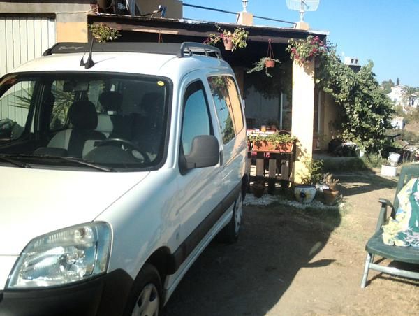 se vende citroen berlingo 5plaza ano 2005.diesel.aire,dir.as. airbag