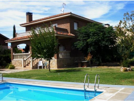 Villa en Cabanillas del Campo