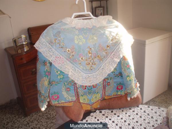 VENDO TRAJES DE FALLERA DE 2-4 AÑOS Y DE 5-7 AÑOS