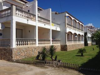 Apartamento en residencia : 4/4 personas - vistas a mar - ampuriabrava  girona (provincia de)  cataluna  espana