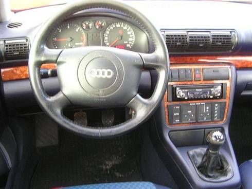 Audi A4 1.9 TDI 90CV 4P