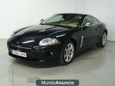 Jaguar XK 4.2L V8 Coupe