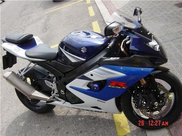 MOTO SUZUKI GSX-R 1000