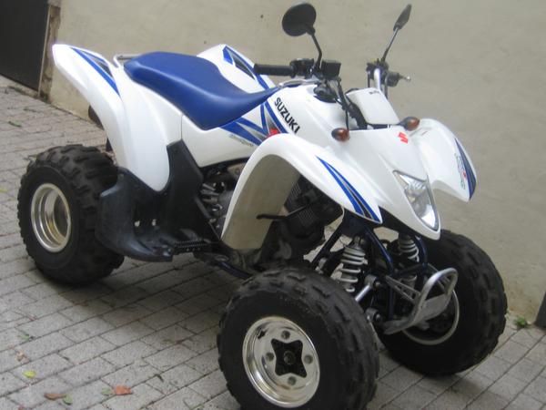 vendo quad por crisis 1400 urgente