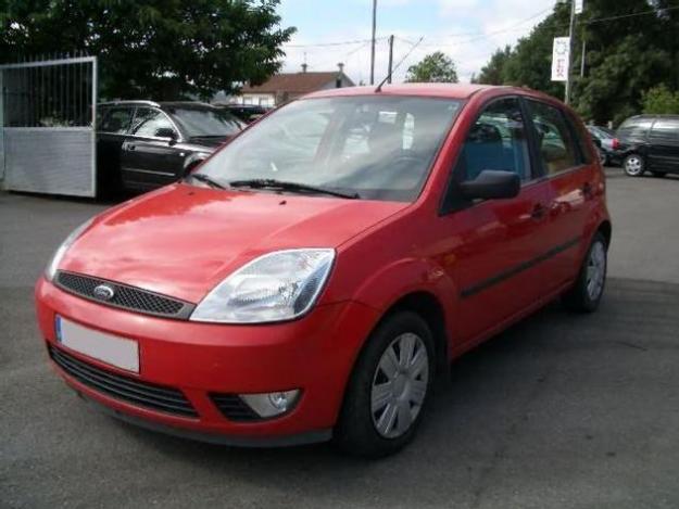 Comprar Ford Fiesta TDCI 70cv--110Euros/mes '03 en Villagarcía De Arosa