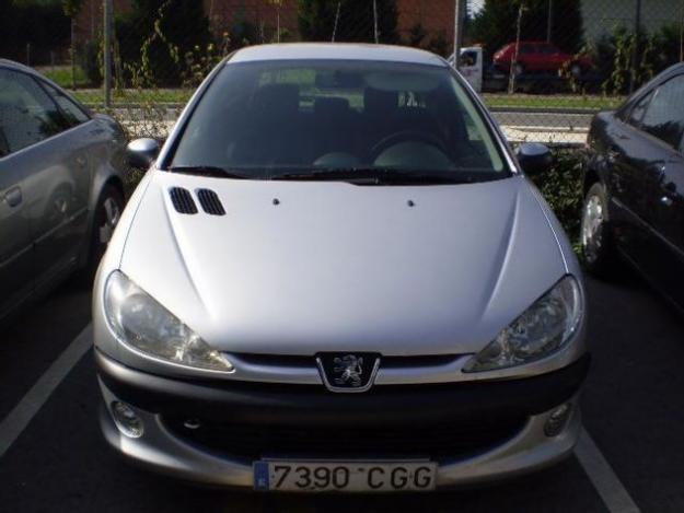 Venta de coche Peugeot 206 2.0 HDI Playstation2 '03 en Vitoria