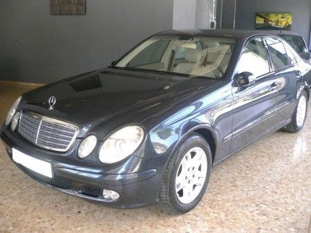 MERCEDES CLASE E E 320I CLASSIC**CUERO,XENON,SUSPENSION AIRMATIC** - Alicante