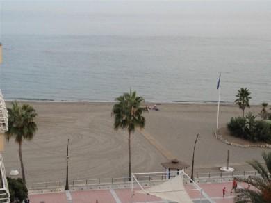 Apartamento con 2 dormitorios se vende en Estepona, Costa del Sol