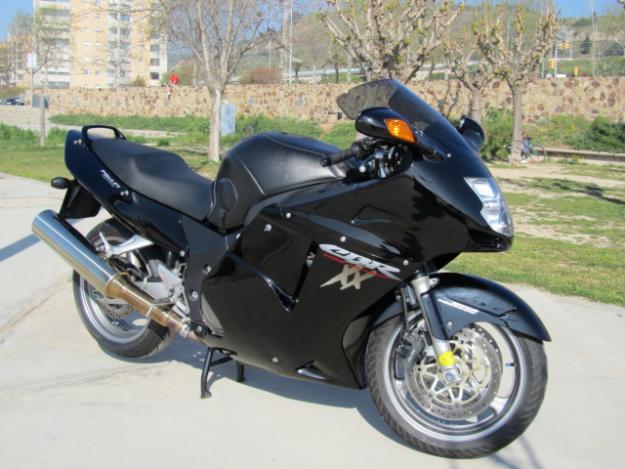 HONDA CBR 1100 XX Super Blackbird