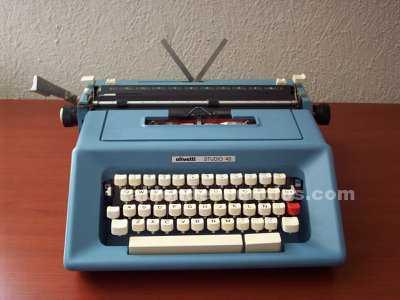 maquina de escribir  olivetti estudio 46