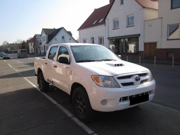 Toyota HiLux 4x4 Double Cab