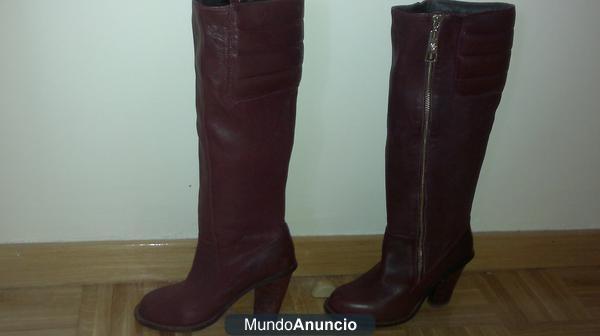 VENDO BOTAS DE BIMBA Y LOLA GRANTES