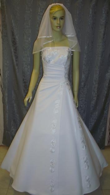 VESTIDO DE NOVIA A ESTRENAR 690 EUR