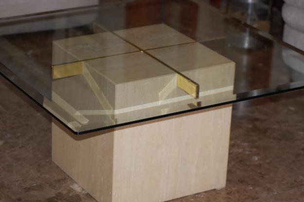 Mueble de diseño (mármol y cristal)