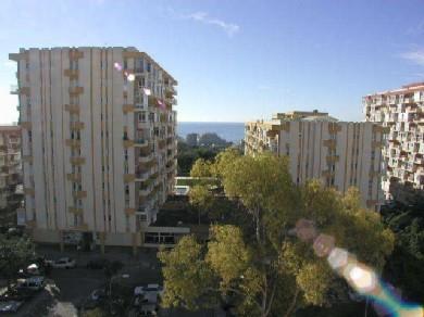 Apartamento con 2 dormitorios se vende en Benalmadena Costa, Costa del Sol