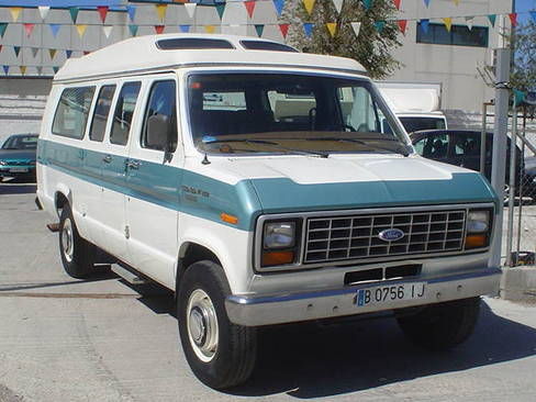 Ford Escape ECONOLINE DOBLE AIRE/9 PLAZAS/POCOS KM