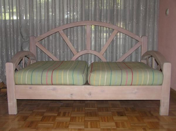 VENDO SOFAS 2 Y 3 MODULOS DE LA FIRMA LEÑO EN EXCELENTE ESTADO