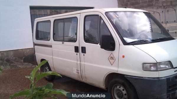 SE VENDE FURGONETA PEUGEOT BOXER, MOTOR MUY BUEN ESTADO Y MUY BIEN CUIDADO