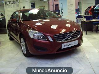 Volvo S60 D3 MOMENTUM