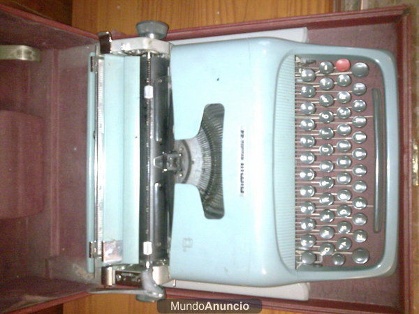 Maquina de escribir Olivetti para coleccionista