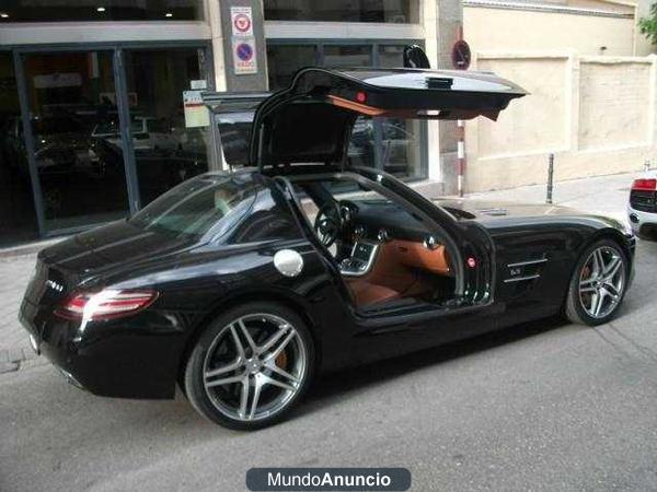 Mercedes-Benz SLS