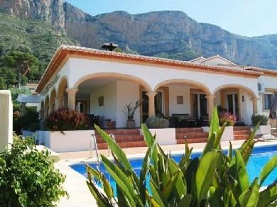 Chalet con 4 dormitorios se vende en Javea, Costa Blanca