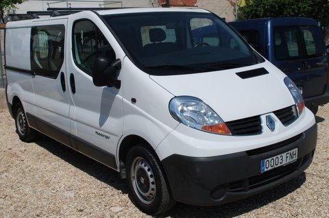 RENAULT TRAFIC COMBI