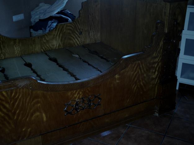 se vende  cama del 1700 sacada de un naufragio